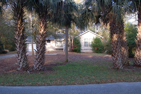 Beach house remodel before